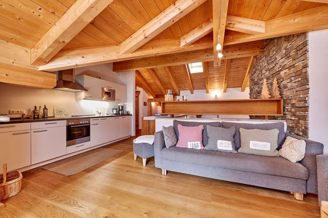 Panoramic Apartment, 2 Bedrooms, Mountain View, Garden Area