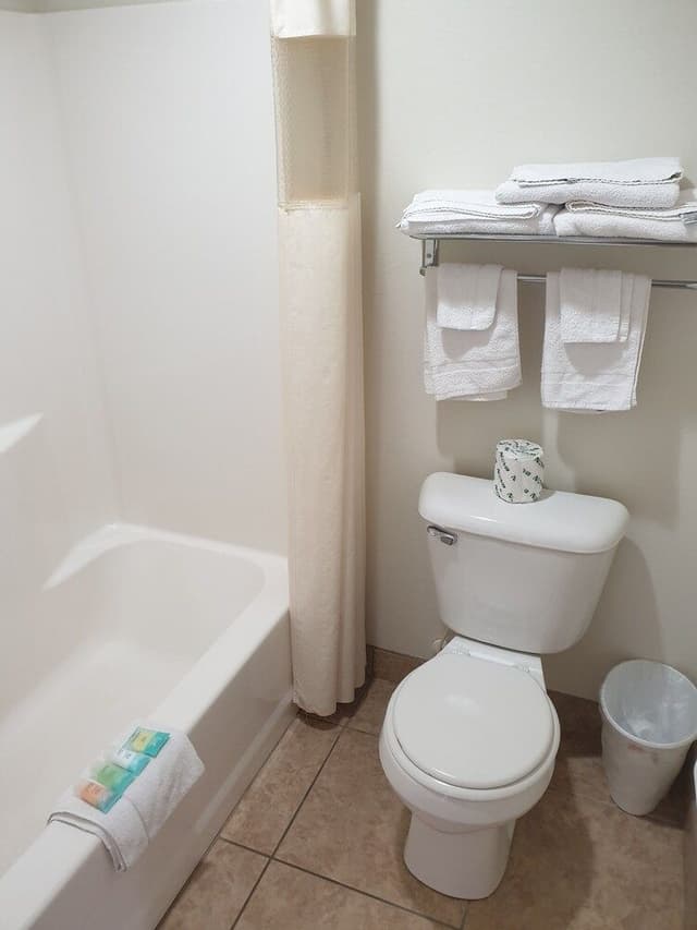 Family Room, 2 Queen Beds, Non Smoking