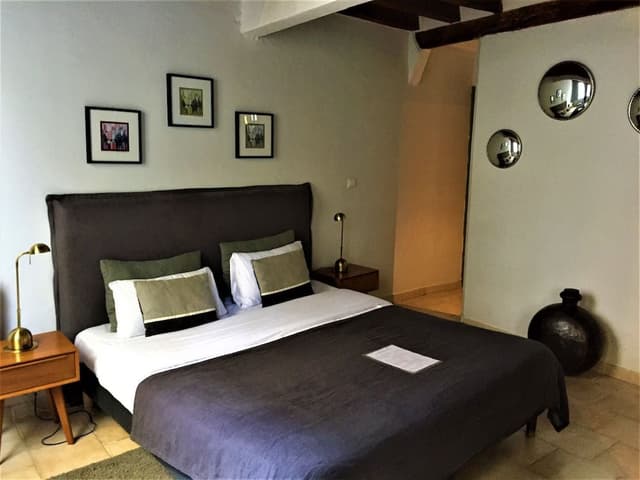 Suite, Ensuite (Trinitario)