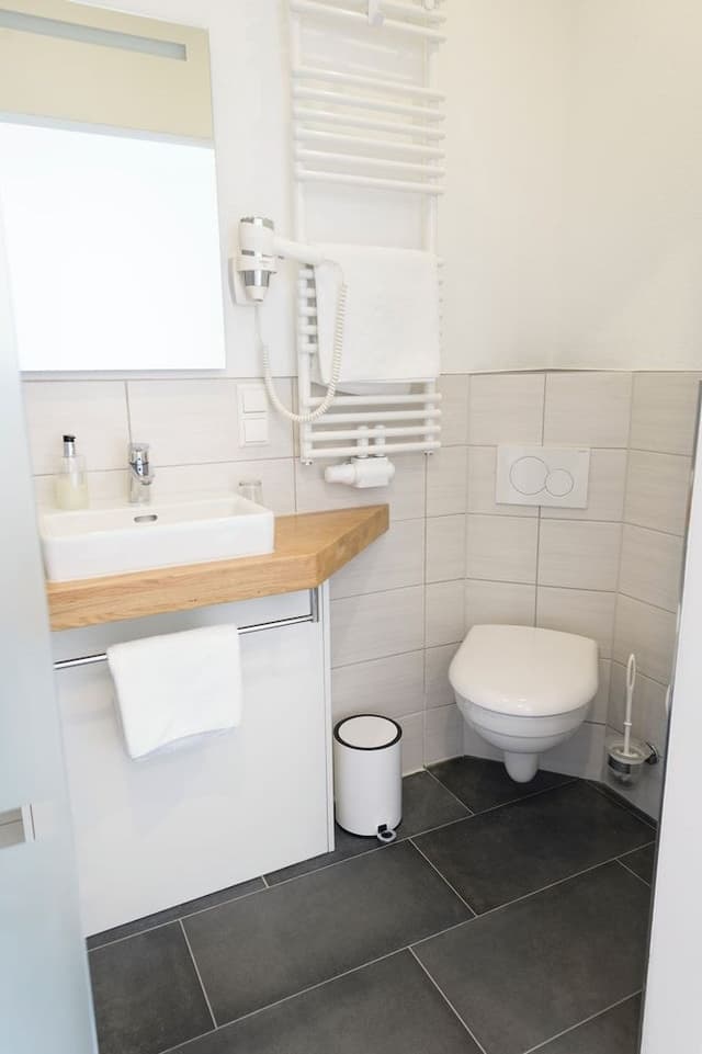 Basic Single Room