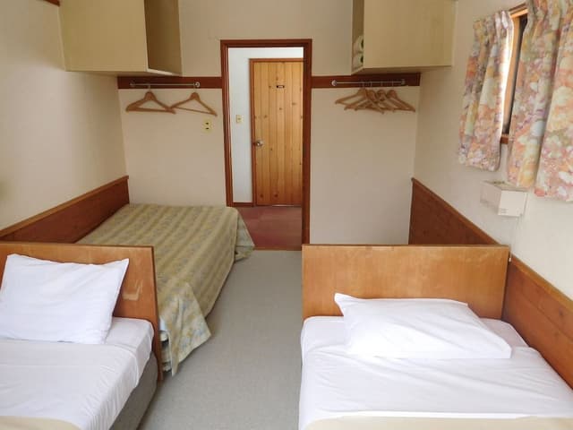 Twin Room with One Extra Bed, Separate Bath