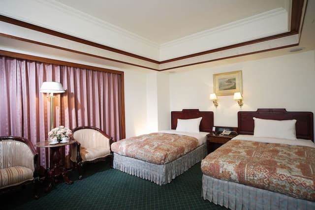Standard Twin Room