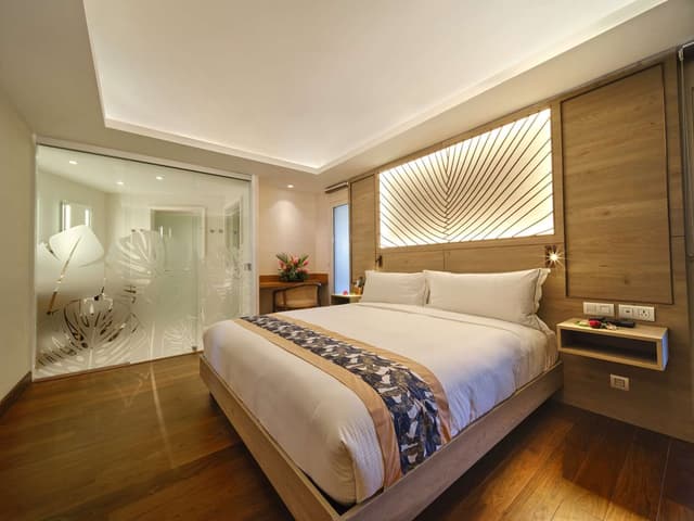 TWO BEDROOM KING BED OCEAN VIEW SUITE