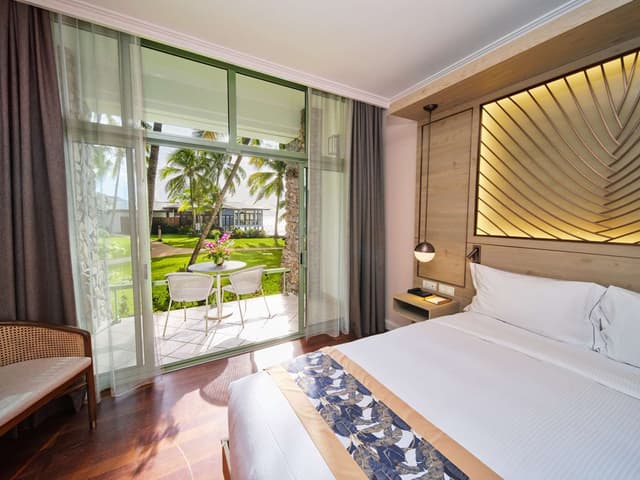 2 QUEEN BED STANDARD ROOM
