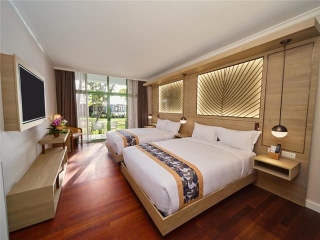 2 QUEEN BED STANDARD ROOM