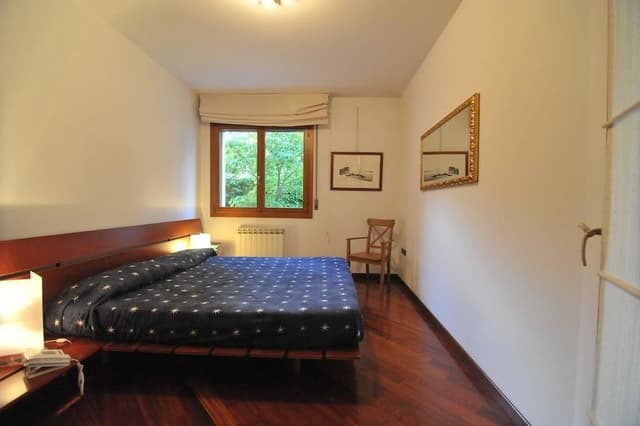 Luxury Apartment, 3 Bedrooms, Kitchen, Annex Building