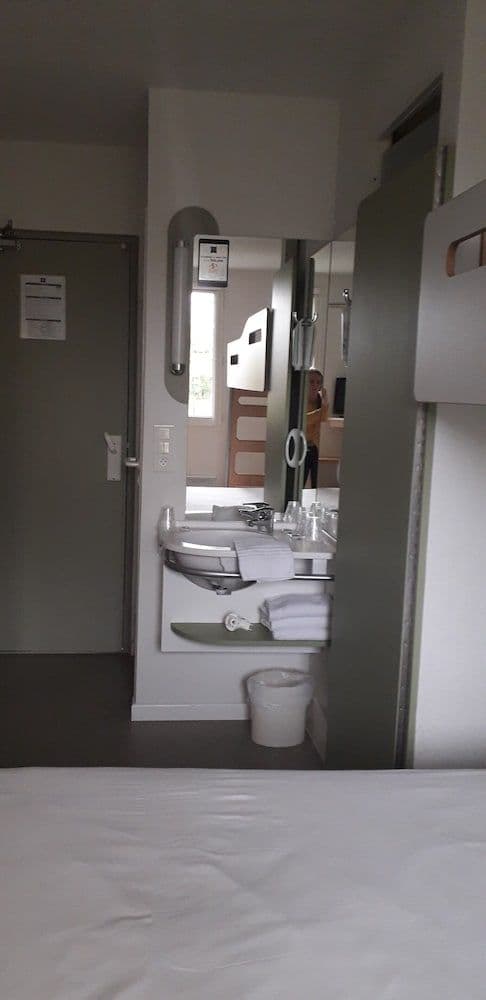 Triple Room, Multiple Beds