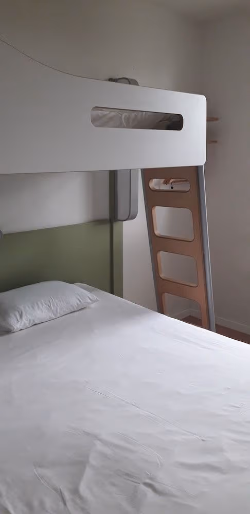 Triple Room, Multiple Beds