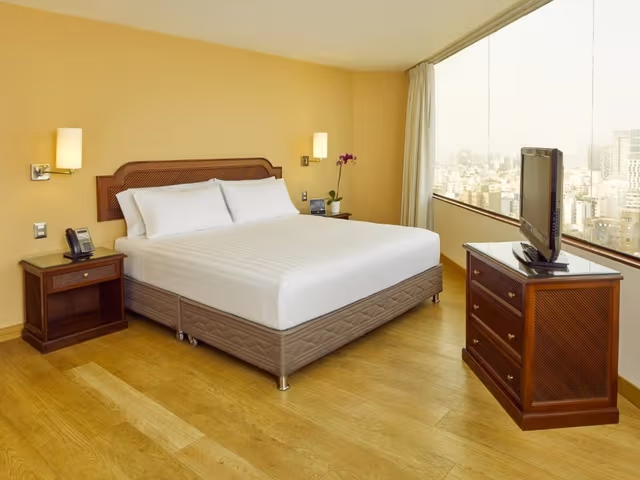 Superior King Room