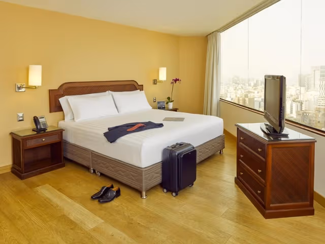 Superior King Room