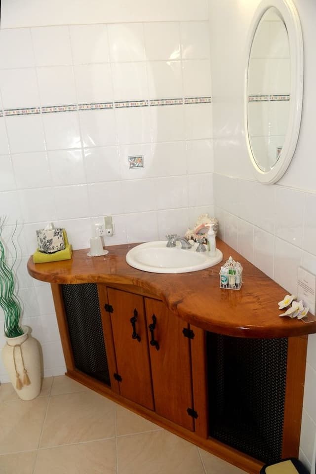 Standard Suite, 1 Bedroom, Non Smoking (Frangipani Room)