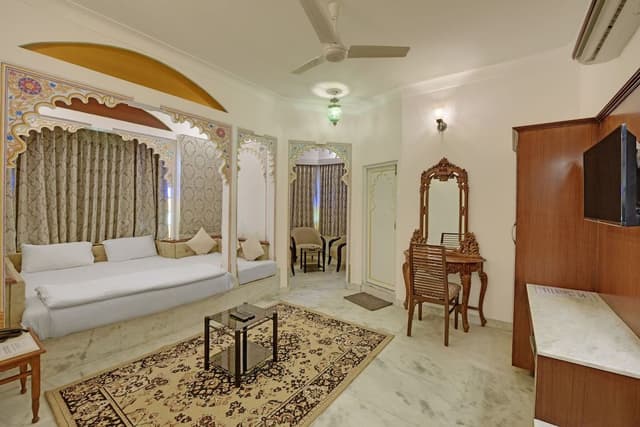 Luxury Studio Suite Heritage Jr. Suite
