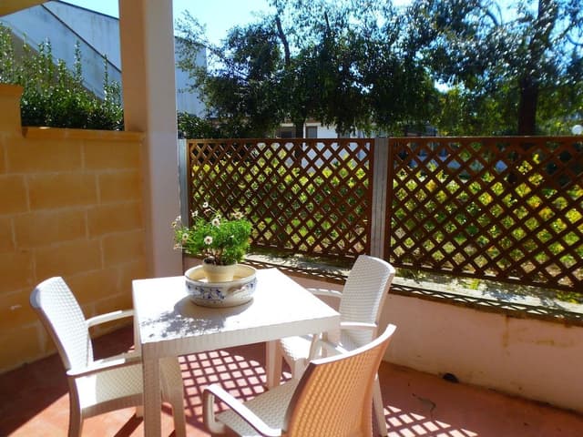 Studio, Garden View
