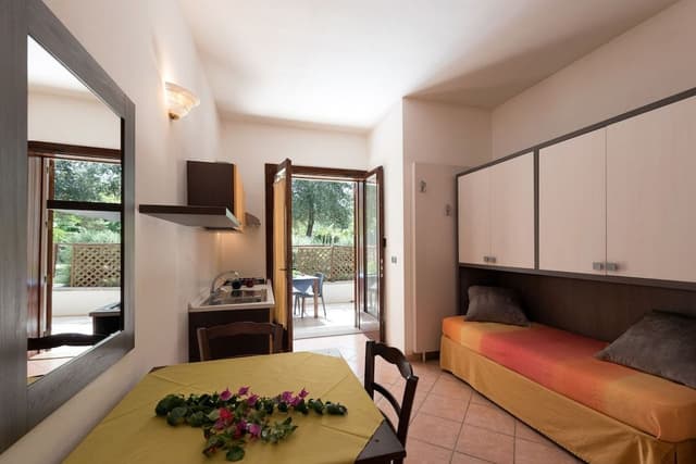 Basic Apartment, Kitchenette