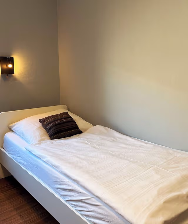 Single Room, Shared Bathroom