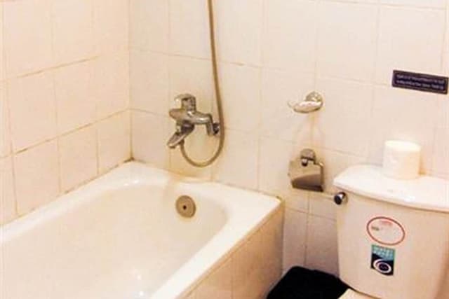 Standard Twin Room (Shared Balcony)