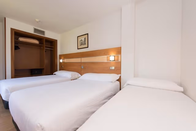 3 Single Beds