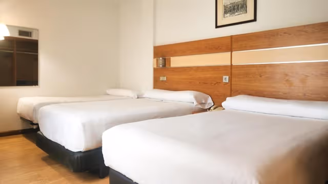 3 Single Beds
