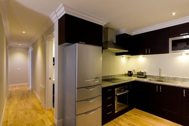 3 Bedrooms Apartment - Mountain view