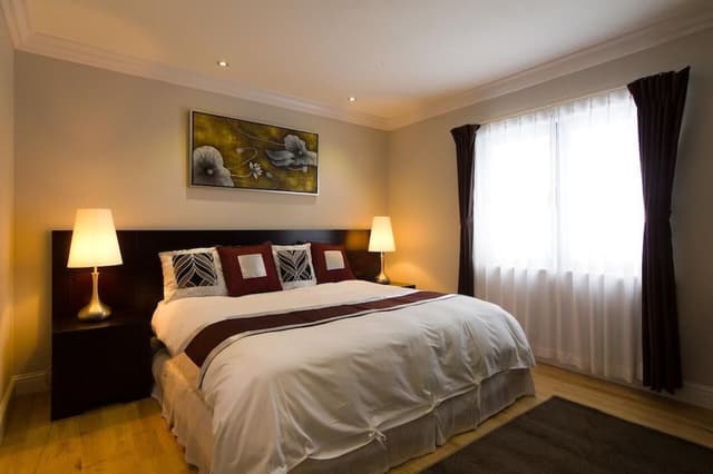 3 Bedrooms Apartment - Mountain view
