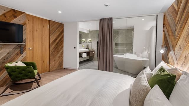 Superior Suite