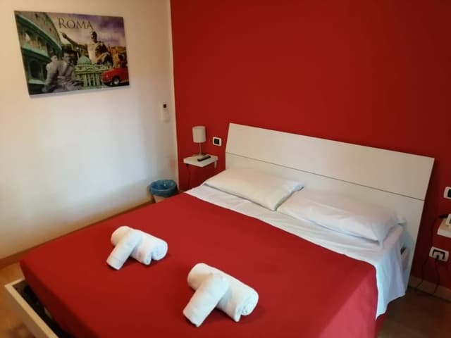 Double Room (Red)