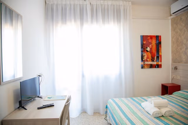 Basic Double or Twin Room, Balcony, City View