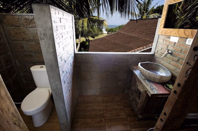 1 Bedroom Suite (with AC)