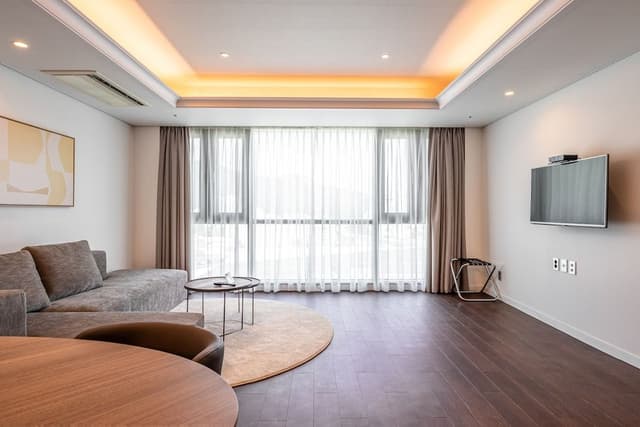 Family Suite (self-catering)