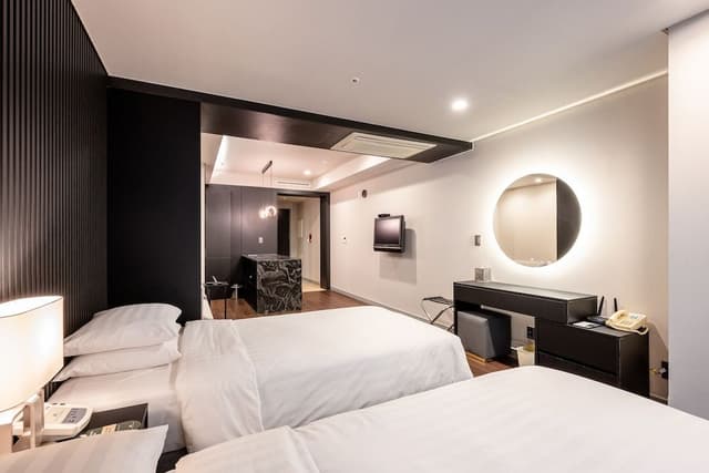 Premier Triple Room