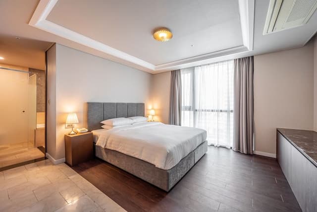 Family Suite (self-catering)