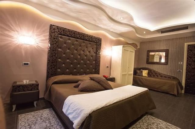 Suite, Hot Tub
