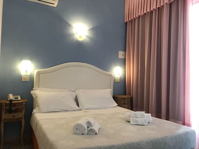 Double or Twin Room, Sea View