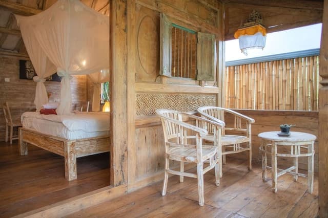 Classic Cabin, 1 King Bed, Garden View, Garden Area