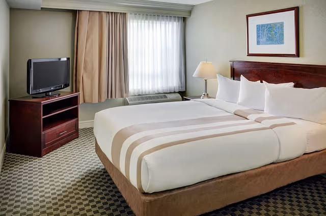 Executive Room, 1 Queen Bed