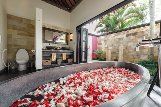 2 bedroom Villa with Breakfast