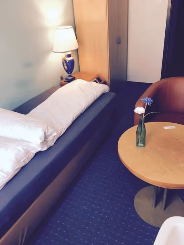 Economy Single Room, Shared Bathroom