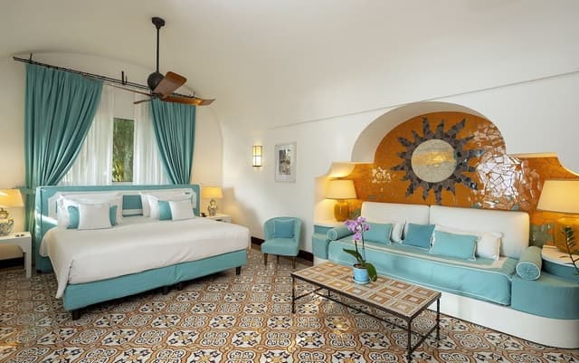 Signature Suite