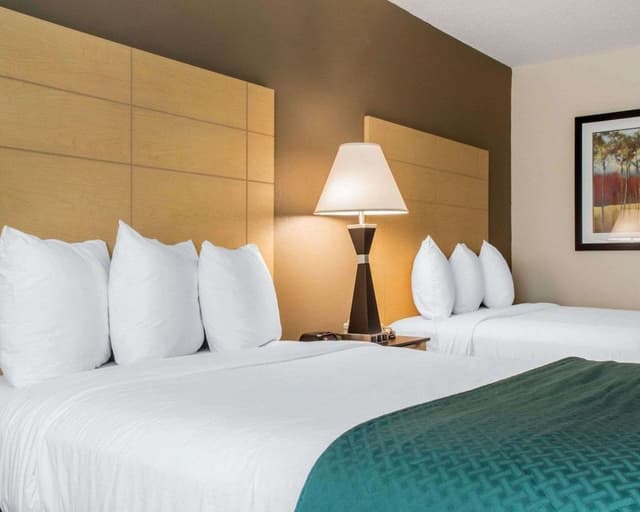 Standard Room, 2 Double Beds, Non Smoking