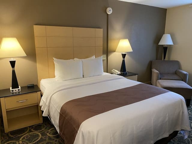 Room, 1 Queen Bed, Accessible, Non Smoking