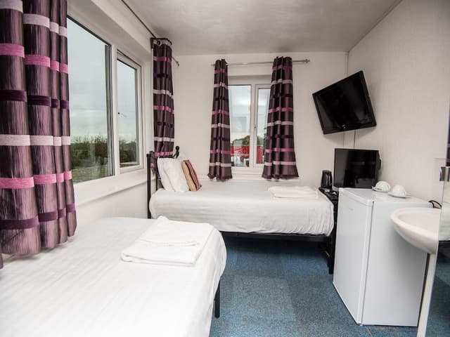 Standard Twin Room, 2 Twin Beds (Shared)