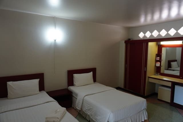 Standard Twin Room