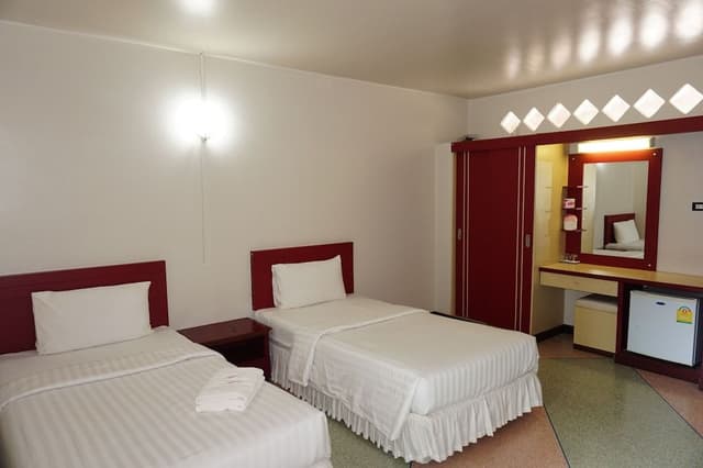 Standard Twin Room