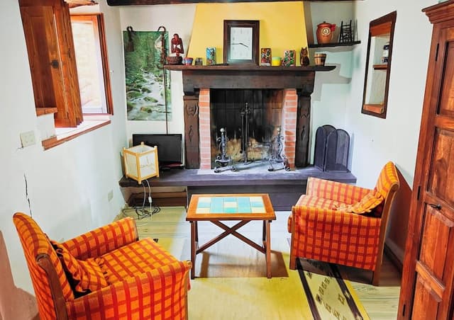 Duplex, Hill View