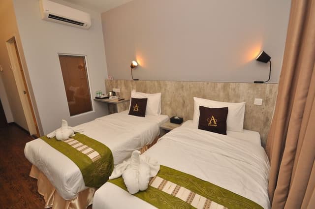 Deluxe Twin Room