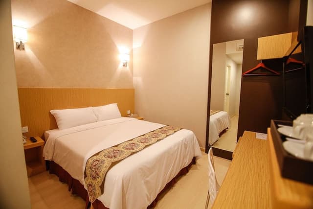 Superior Queen Room