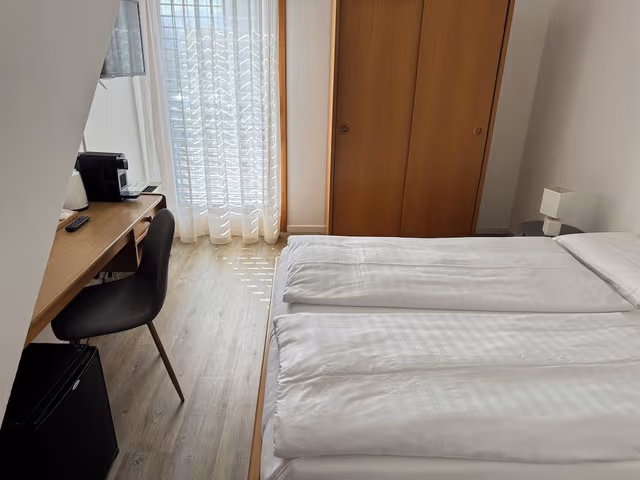 Standard Double Room, Lake View
