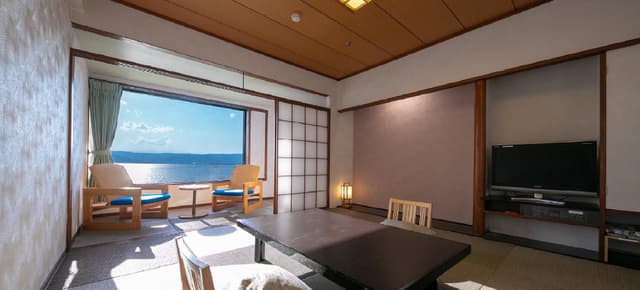 Lake View Japanese Style Room - Non-Smoking