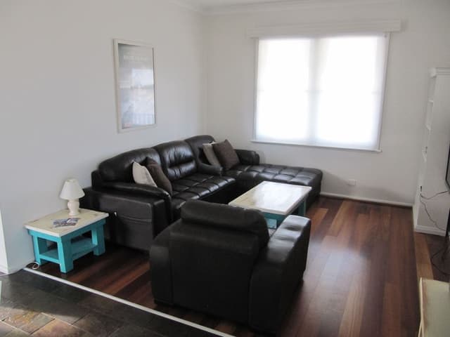 Caretakers Cottage - 2 Bedrooms