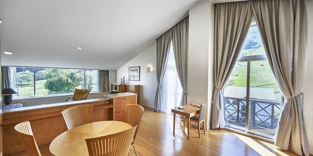 Luxury Suite